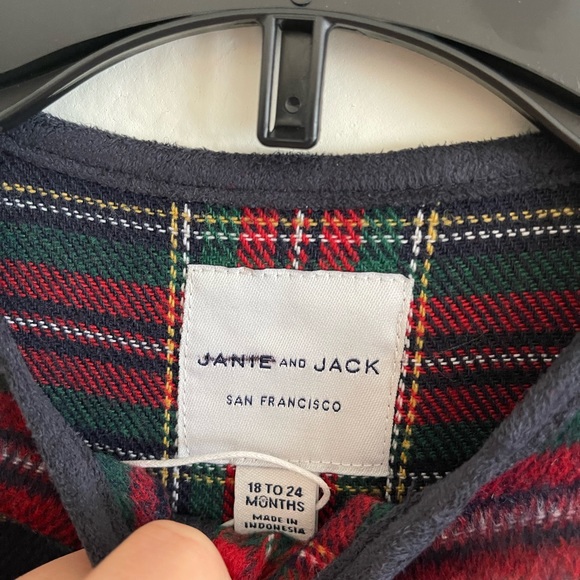 Janie and Jack NWOT girls Plaid Wool-Blend Cape - Picture 4 of 8